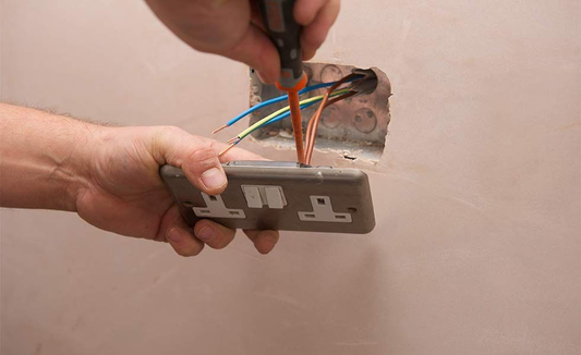 £30 Socket, Switch or Pendant Replacement – No Call-Out Fee (Kettering) - L.A Electrical